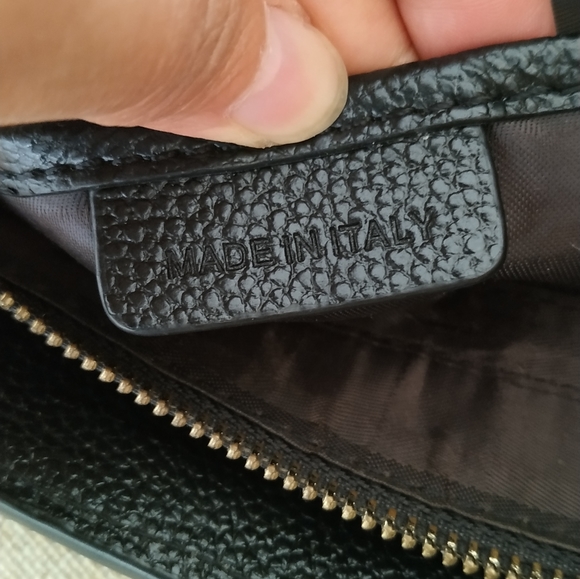 Burberry Leather Cross Body Bag - Picture 5 of 16